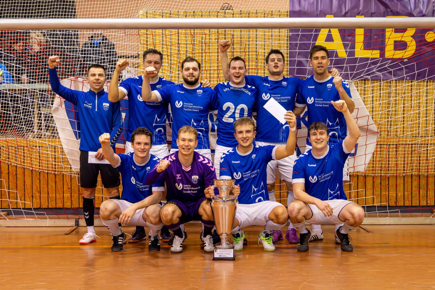 images/Fussball/Cup-2025/Sieger-Ermstal-Cup-2025_VFL-Pfullingen-U23_20250118205736_R5D_19290-e.jpg#joomlaImage://local-images/Fussball/Cup-2025/Sieger-Ermstal-Cup-2025_VFL-Pfullingen-U23_20250118205736_R5D_19290-e.jpg?width=2560&height=1708